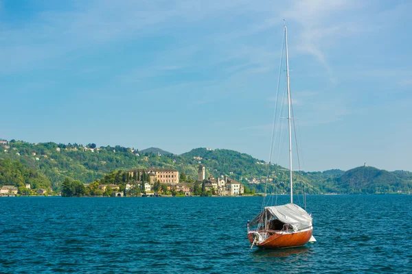 San Giulio wyspa jeziora Orta — Zdjęcie stockowe