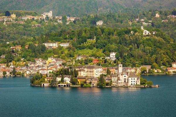 Jeziora Orta wyspę San Giulio, Włochy. — Zdjęcie stockowe