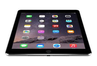 Elma alan gri ipad AIR 2 ile IOS 8 açılı önden görünümü yatıyor