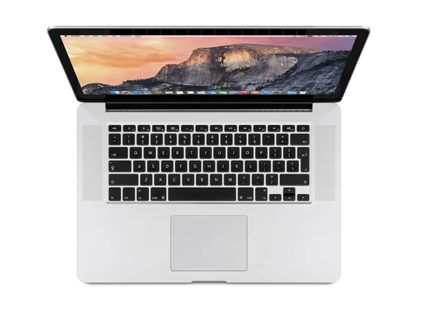 Pohled shora na Apple 15 palcový Macbook Pro sítnice s Os X Yosemite — Stock fotografie