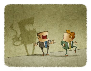 Adam duvara arkadaşınızın şeytani gölge bakarken tiptoes