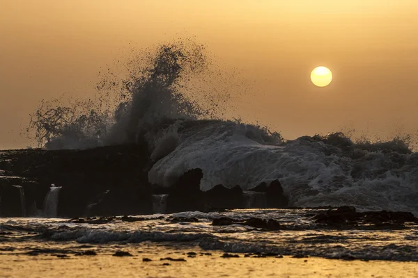 Zonsondergang in de Atlantische Oceaan — Stockfoto