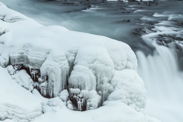 Снігу ісландський водоспад — стокове фото