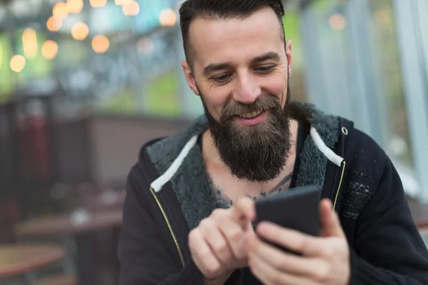 Jonge man met baard — Stockfoto