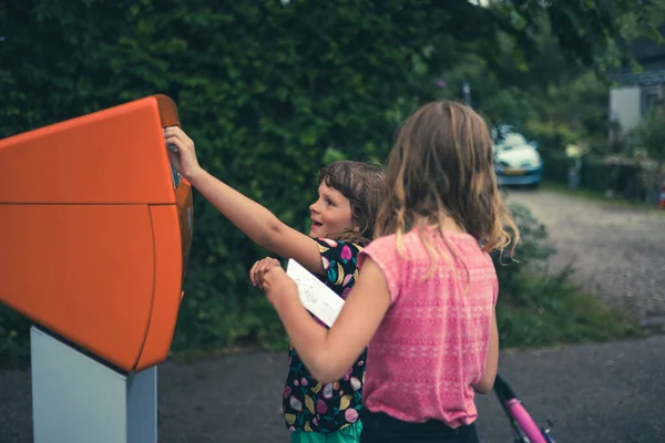 Children Putting Postcard Mailbox Netherlands — Stock Photo, Image