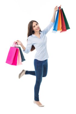 Alışveriş torbaları tutan kadın.