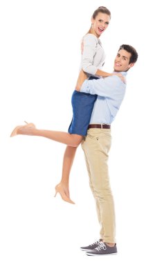 Gülümseyen genç çift