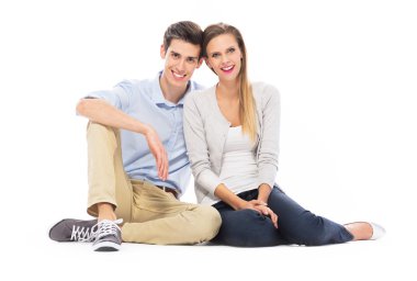 Gülümseyen genç çift