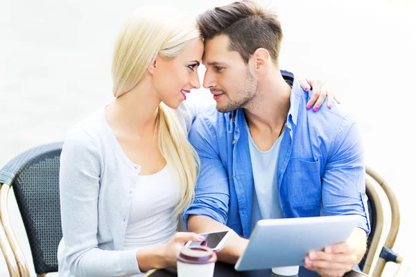 Happy young couple outdoors — Stock Photo, Image