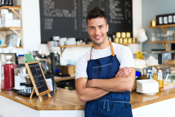 Man aan het werk in koffie winkel — Stockfoto