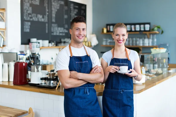 Власники малого бізнесу в кав'ярні — стокове фото