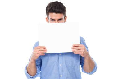 boş posteri ile genç adam