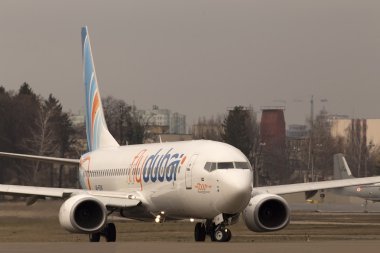 Flydubai Boeing 737 Sonraki Gen Uçak piste çalıştıran