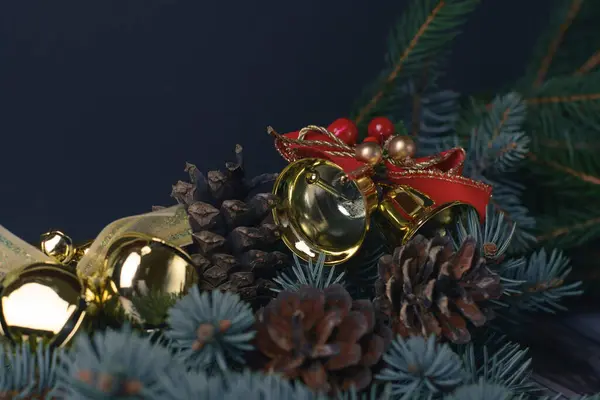 Fundo Natal Com Sinos Cones Ramo Árvore Natal — Fotografia de Stock