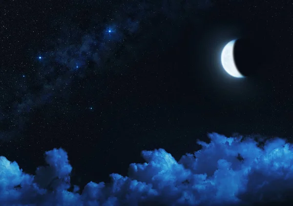 Félhold Csillagos Éjszakai Égbolton Megvilágított Felhőkkel — Stock Fotó