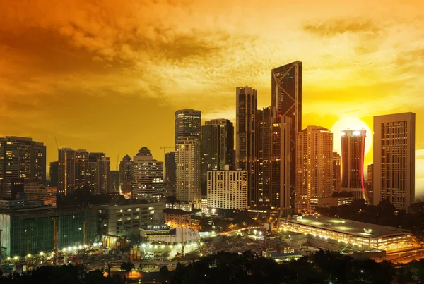 Красивый закат над центром Куала-Лумпура — стоковое фото