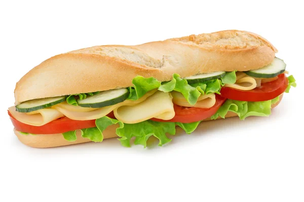Sanduíche com queijo, tomate, pepino e alface — Fotografia de Stock
