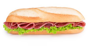 Salam ve salata sandviç üzerine beyaz izole