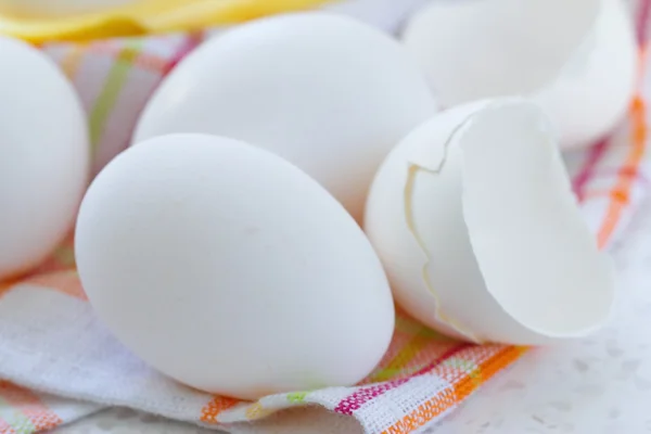 Huevos de pollo crudos — Foto de Stock