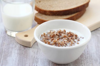 süt ile haşlanmış buğday