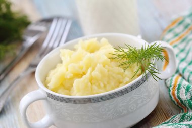 bir kase patates püresi