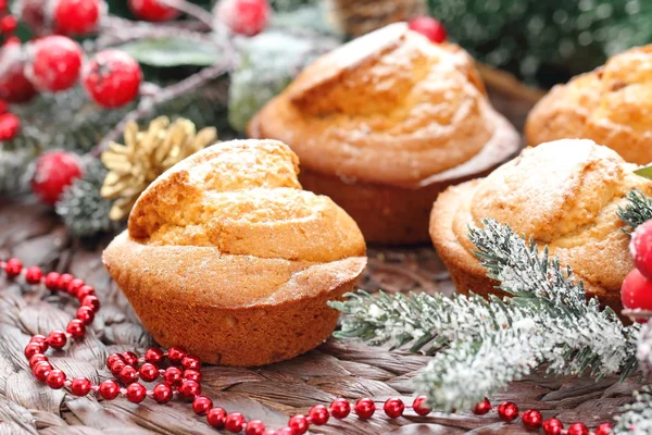 Muffins de Navidad cubierto de azúcar en polvo — Foto de Stock