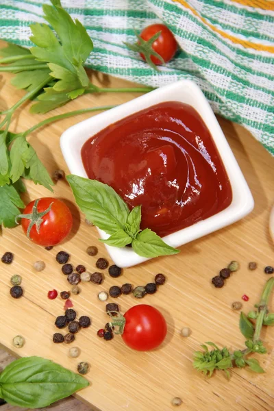 Sos pomidorowy - keczup — Zdjęcie stockowe