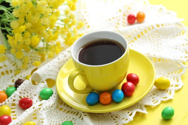 Taza de café y dulces — Foto de Stock