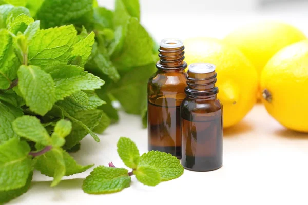 Essential aroma oil — Stock Photo, Image