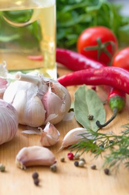 Sarımsak, biber, domates ve SPI? es