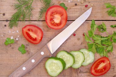 Bitkisel salata için malzemeler