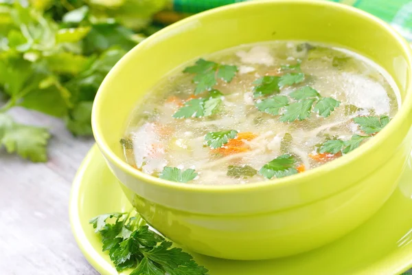 Sopa casera con vermicelli y verduras —  Fotos de Stock