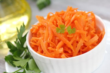 Havuç ve yağ salatası