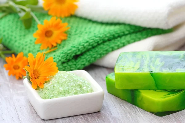 Só- és gyógynövény szappan — Stock Fotó
