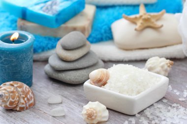 Tuz ve sabun ile deniz mineralleri