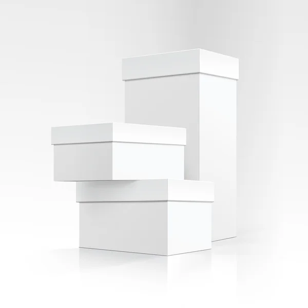 在透视中为白色背景的包装设计设置一组不同尺寸和形状的空白白色纸箱 — 图库矢量图片