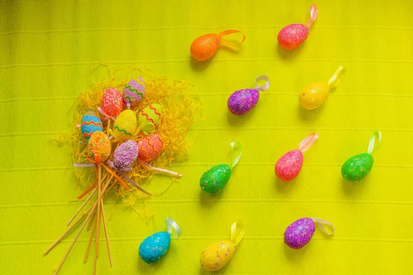 Wachteleier Und Osterdekoration Auf Gelbem Hintergrund Mit Kopierraum Osterhintergrund Hochwertiges — Stockfoto