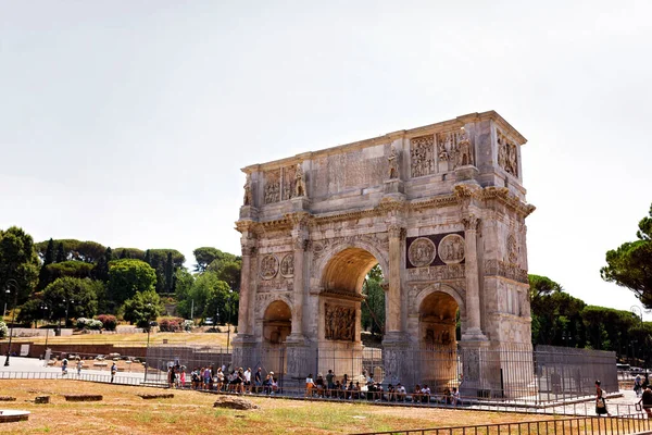 Vooraanzicht Italiaans Colosseum — Stockfoto