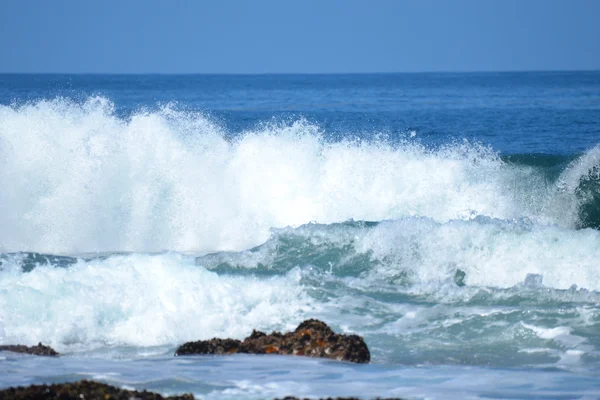 海浪拍打 — 图库照片