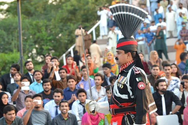 嘎巴基斯坦守卫边境仪式. — 图库照片