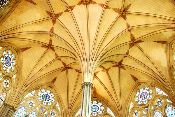 Interior da catedral de Salisbury — Fotografia de Stock