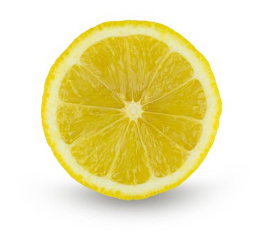 Beyaz arkaplanda kırpma yolu ile izole edilmiş limon dilimi