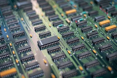 Kapatma Elektronik devre kartı (PCB) bileşenleri detayı ve bütünleşik devre (ic) 