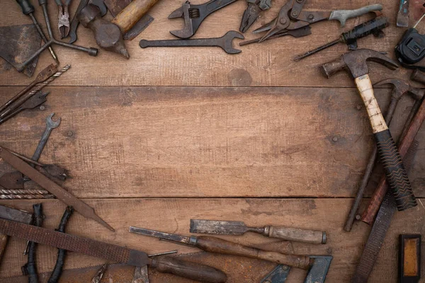 Colección Herramientas Manuales Carpintería Antiguas Banco Trabajo Bruto Madera Vieja — Foto de Stock