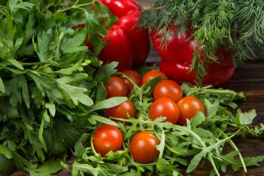 Domatesli Roka Salatası