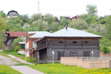 Eski bina, ambar, ahır şehrin Yuryevets