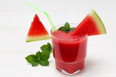 Karpuz güler yüzlü lezzetli kokteyl