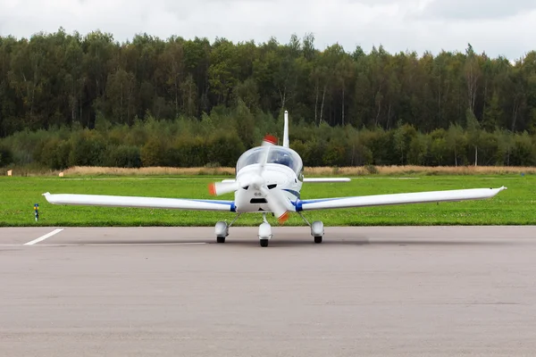 Jet privado está estacionado — Foto de Stock