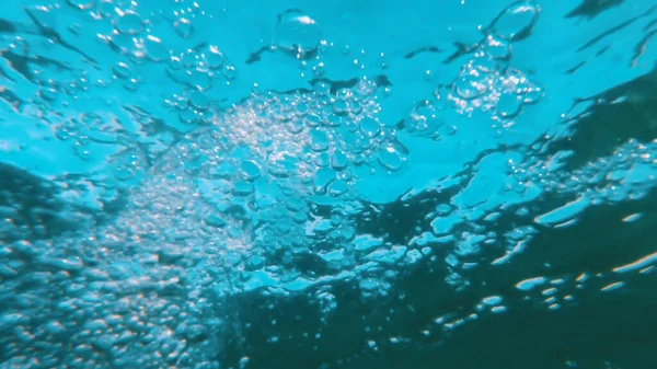 arka plan kabarcıkları denizin yüzeyinde suyun yüzeyinde