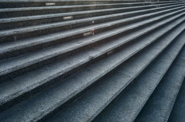 Grijs beton trap — Stockfoto